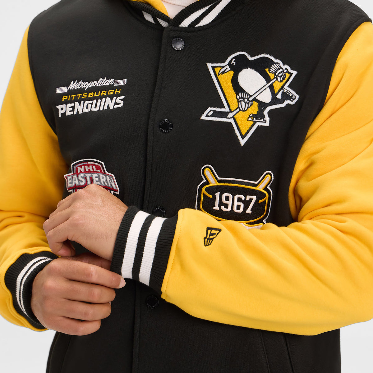Philadelphia Eagles Throwback Black Jacket