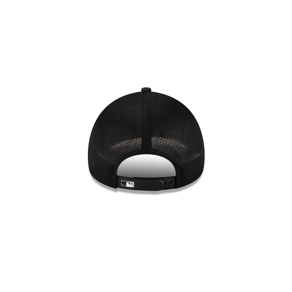 Chicago White Sox 2026 Batting Practice Kids 9FORTY APEX Trucker Hat