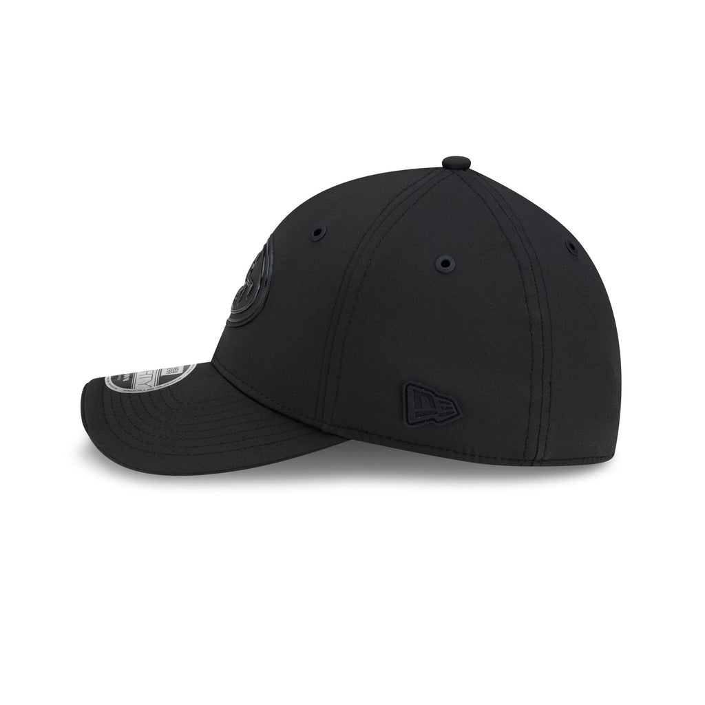 San Francisco 49ers 2026 Sideline Black 39THIRTY M-Crown Stretch Fit Hat