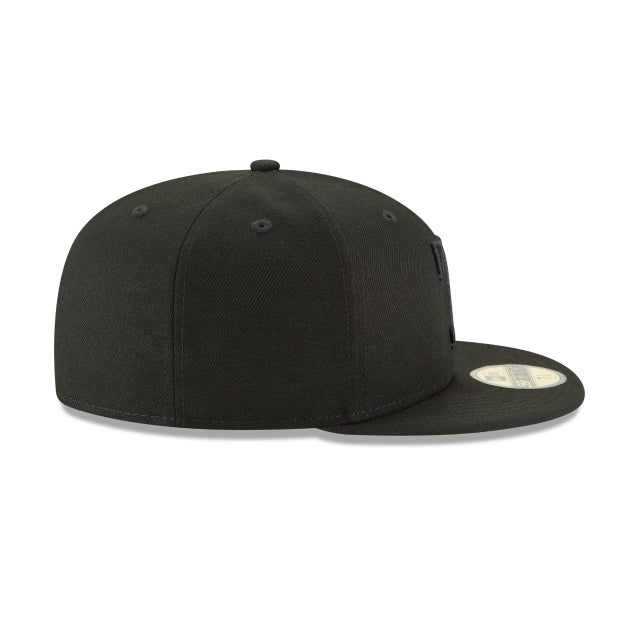 Texas Rangers Blackout Basic 59FIFTY Fitted Hat